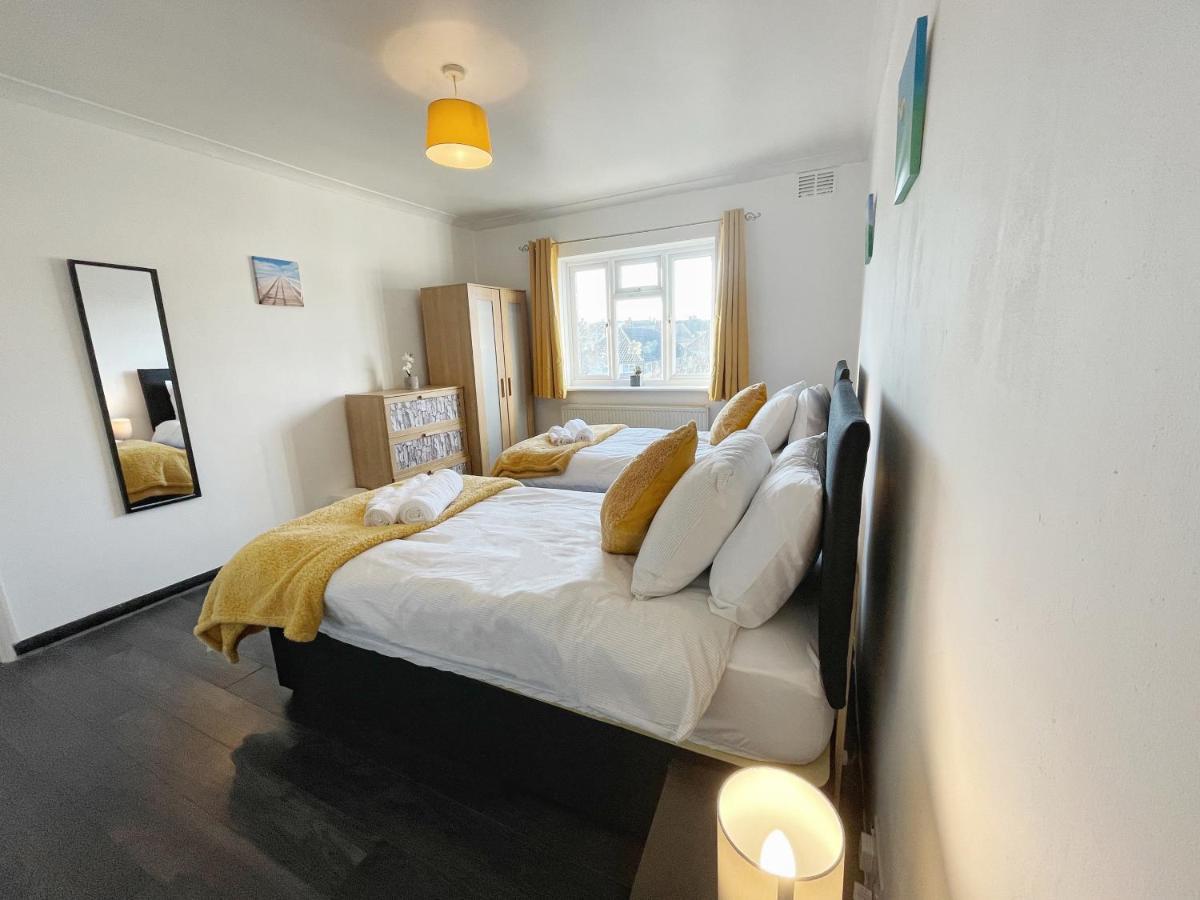 3 Bed Duplex Flat, Free Wifi & Netflix, Ideal For Contractors Leilighet Gravesend Eksteriør bilde